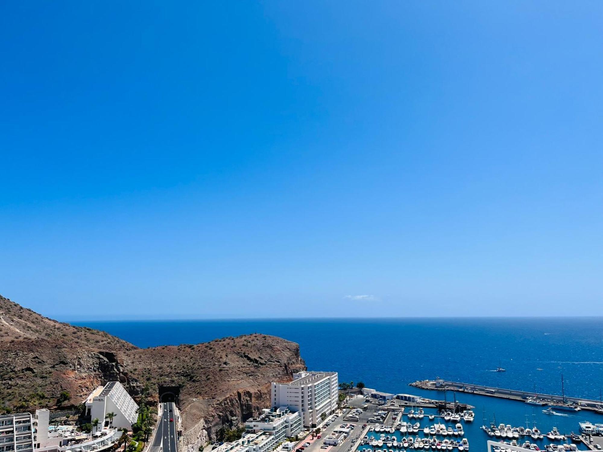Corona Amarilla Ocean View By Alquiler De Sueno
