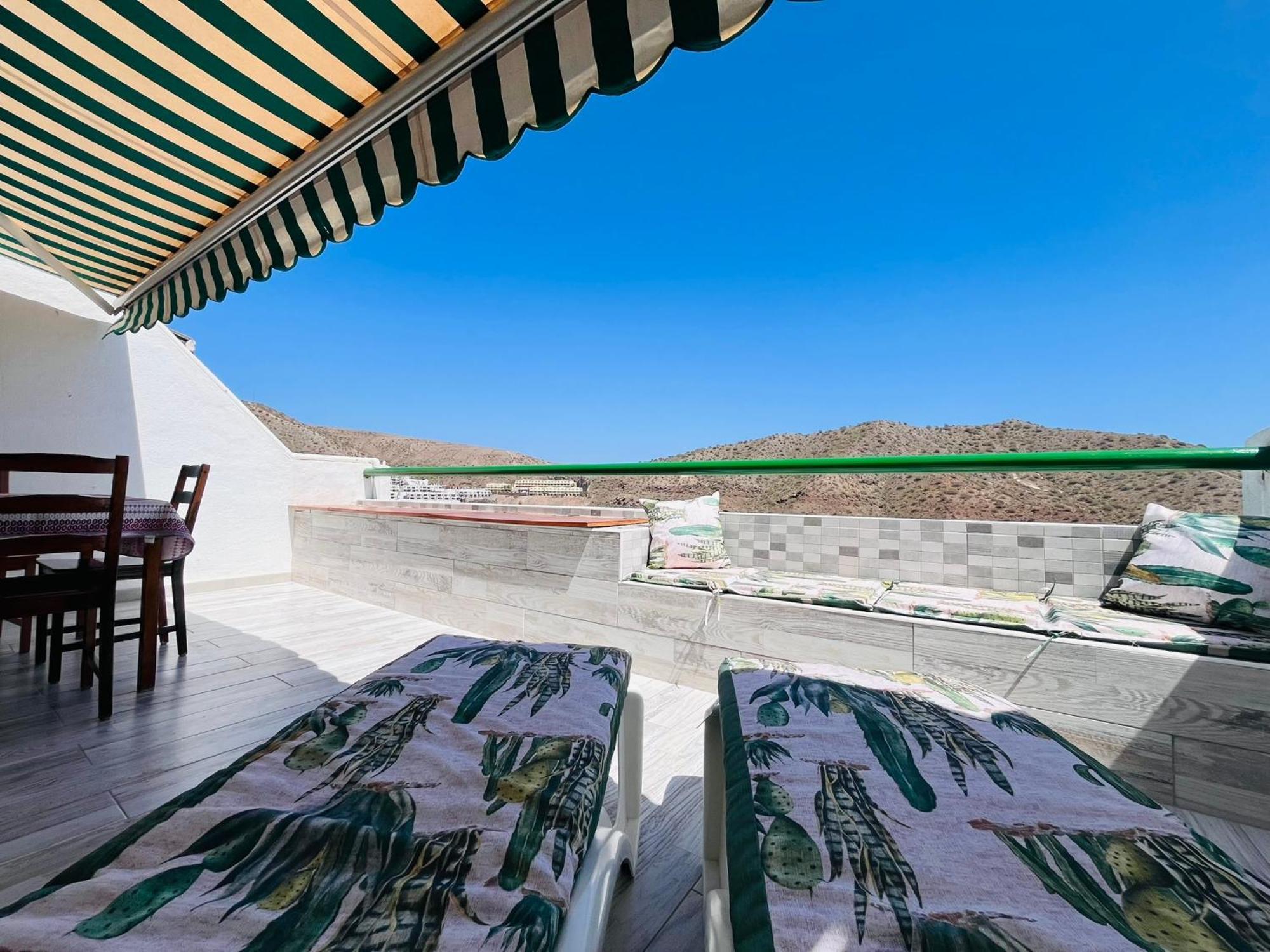 Corona Amarilla Ocean View By Alquiler De Sueno *
