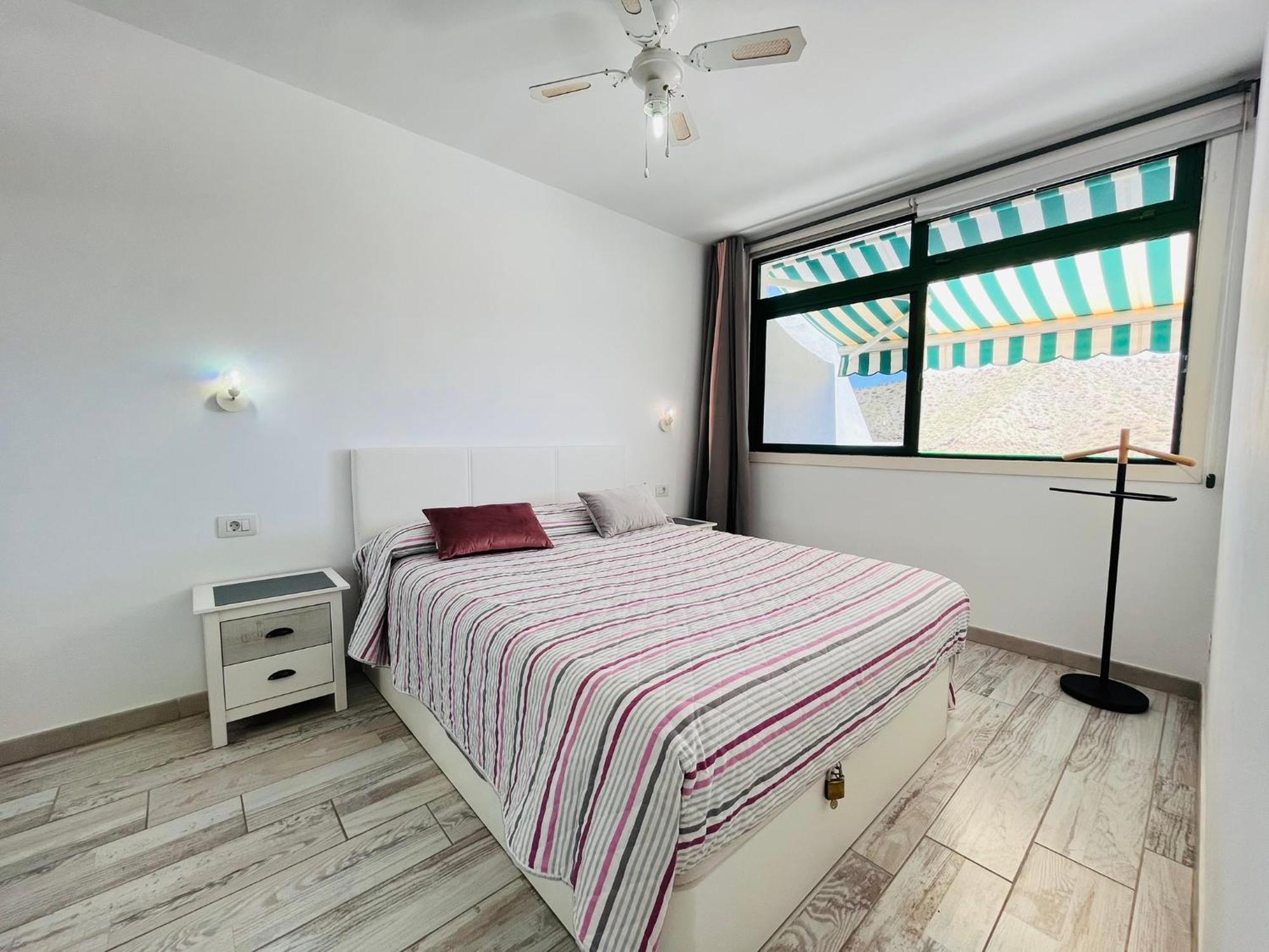 Corona Amarilla Ocean View By Alquiler De Sueno *